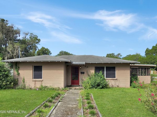 737 N PINE Avenue, Green Cove Springs, FL 32043