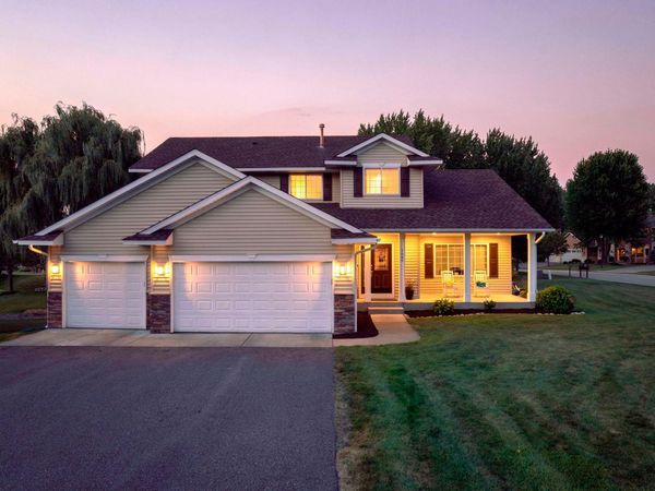 1669 Lakeland Circle, Centerville, MN 55038