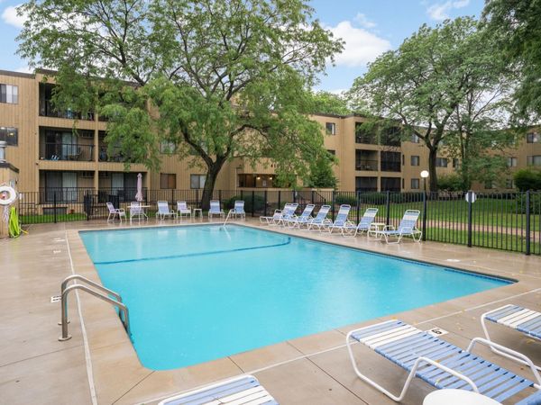 4101 Parklawn Avenue, Unit 316, Edina, MN 55435