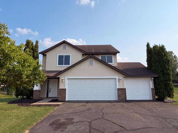 2197 11th Avenue SE, Cambridge, MN 55008