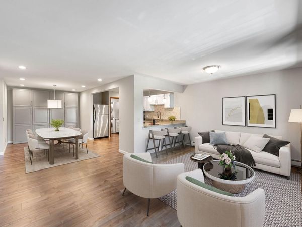 5697 Green Circle Drive, Unit 315, Hopkins, MN 55343