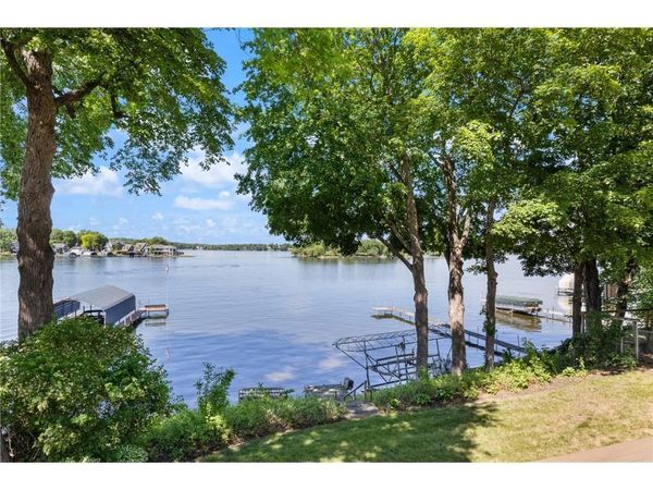 4580 West Arm Road , Spring Park, MN 55384