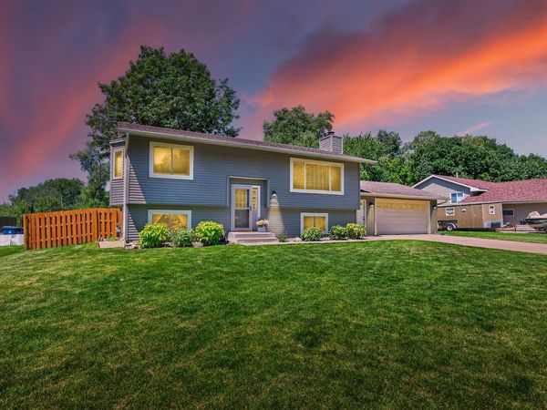 4251 Elizabeth Lane, Vadnais Heights, MN 55127
