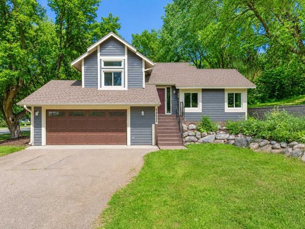 13628 Vincent Circle, Burnsville, MN 55337