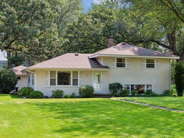 2163 29th Avenue NW, New Brighton, MN 55112