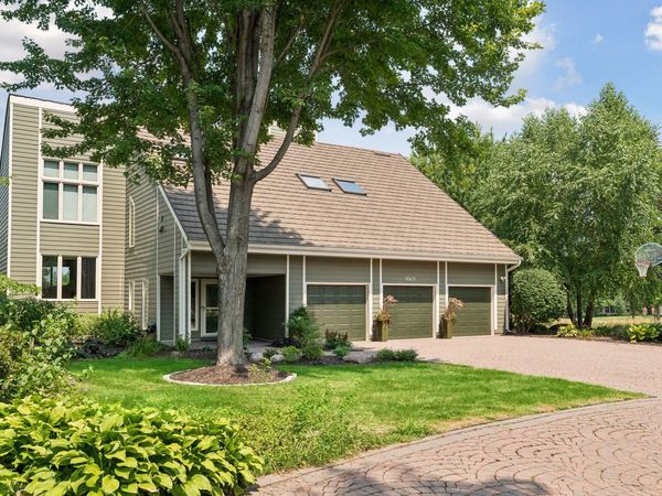 10631 Niblick Lane , Eden Prairie, MN 55347
