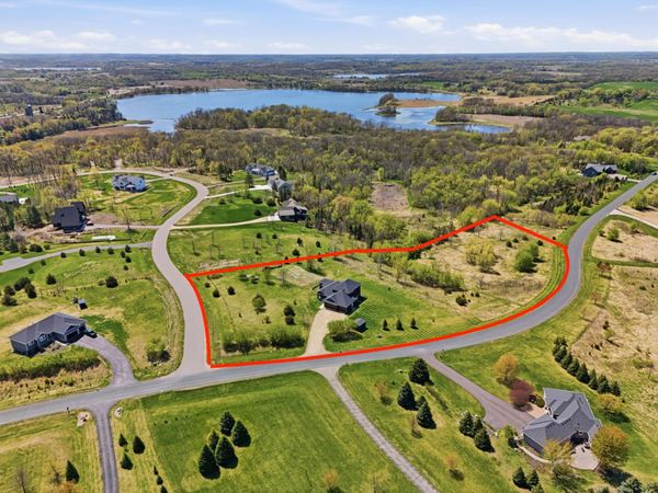 5737 Raven Point Road , Prior Lake, MN 55372