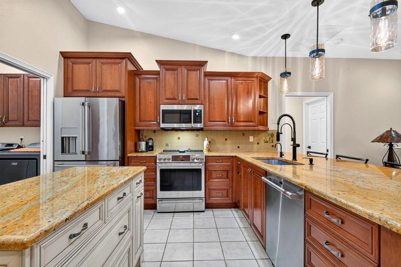 2073 Misty Sunrise Trail, Sarasota, FL 34240 Photo