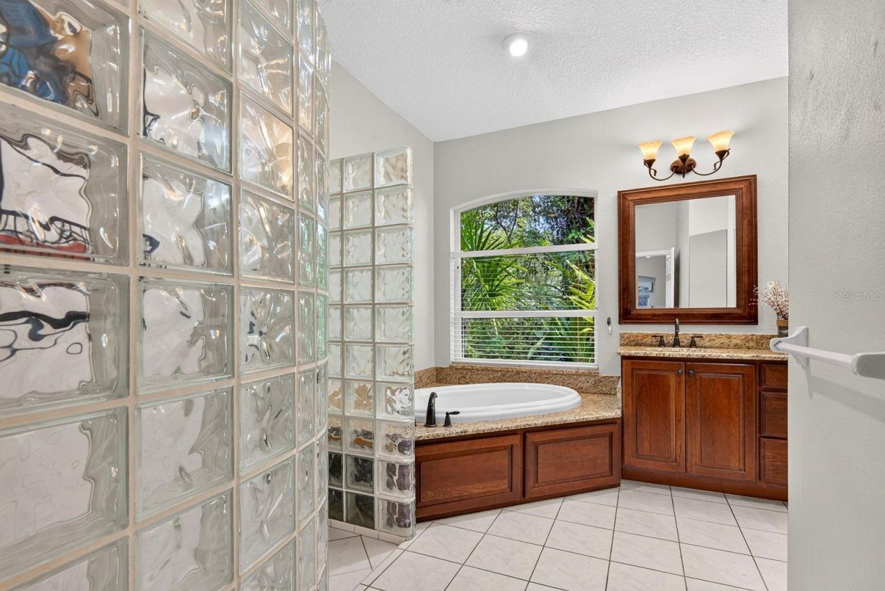2073 Misty Sunrise Trail, Sarasota, FL 34240 Photo