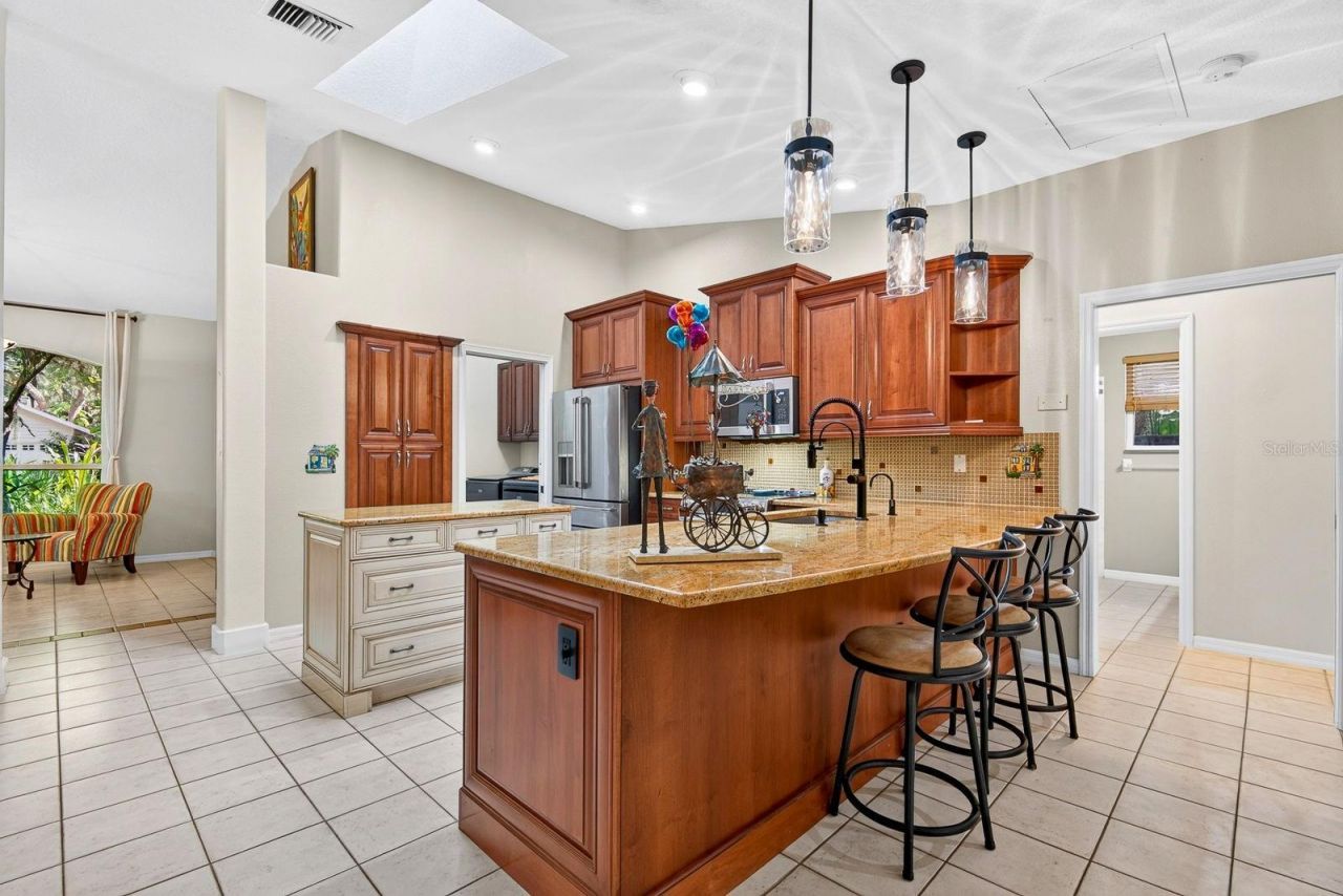 2073 Misty Sunrise Trail, Sarasota, FL 34240 Photo