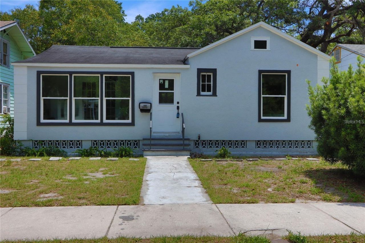 1532 13th Street S, Saint Petersburg, FL 33705 Photo