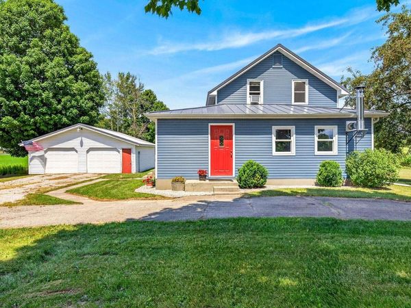 3163 MAN CAL ROAD, Reedsville, WI 54230