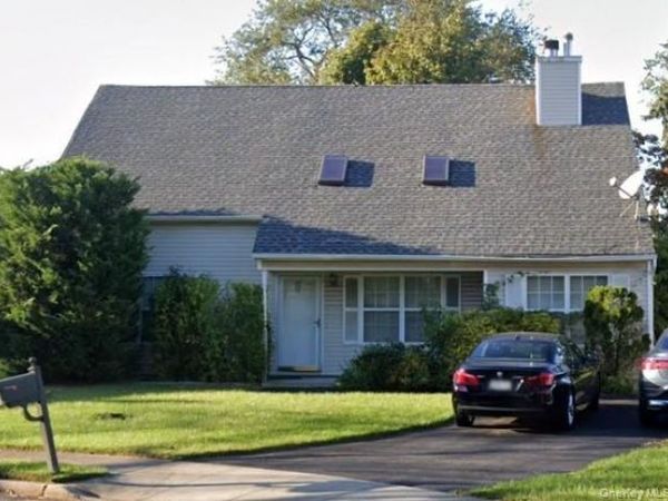 23 Chris Matt Court , Bay Shore, NY 11706