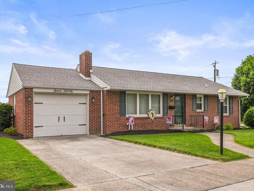 720 Mccosh Street, Hanover, PA 17331 Main Photo