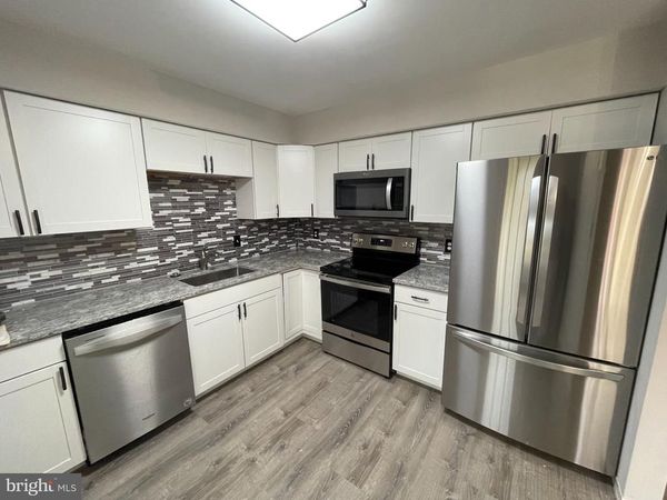 218 VALLEY STREAM LANE , CHESTERBROOK, PA 19087