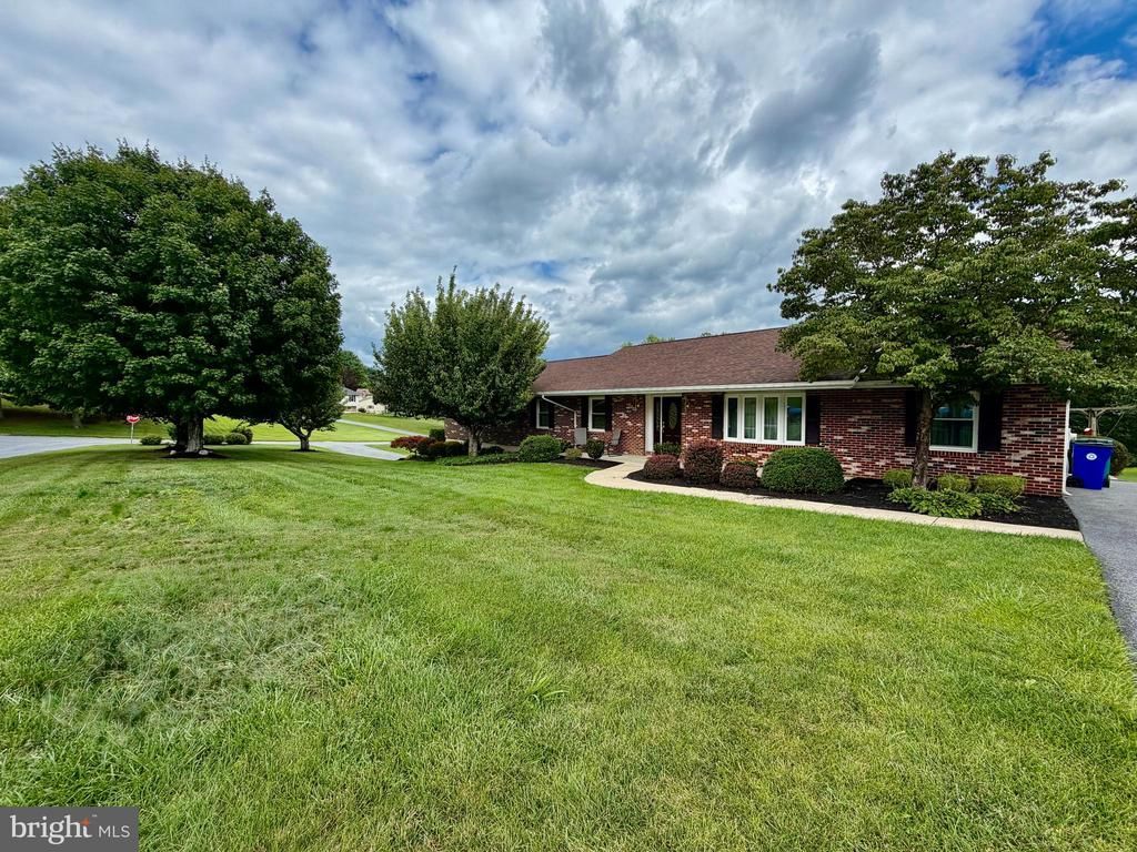 5201 GATE HOUSE COURT , SYKESVILLE, MD 21784