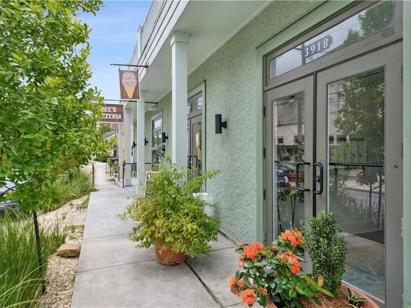 3918 BARONNE Street , Unit 201, New Orleans, LA 70115