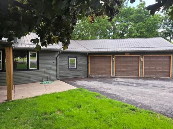 3163 Poplar Hill Road , Livonia, NY 14487
