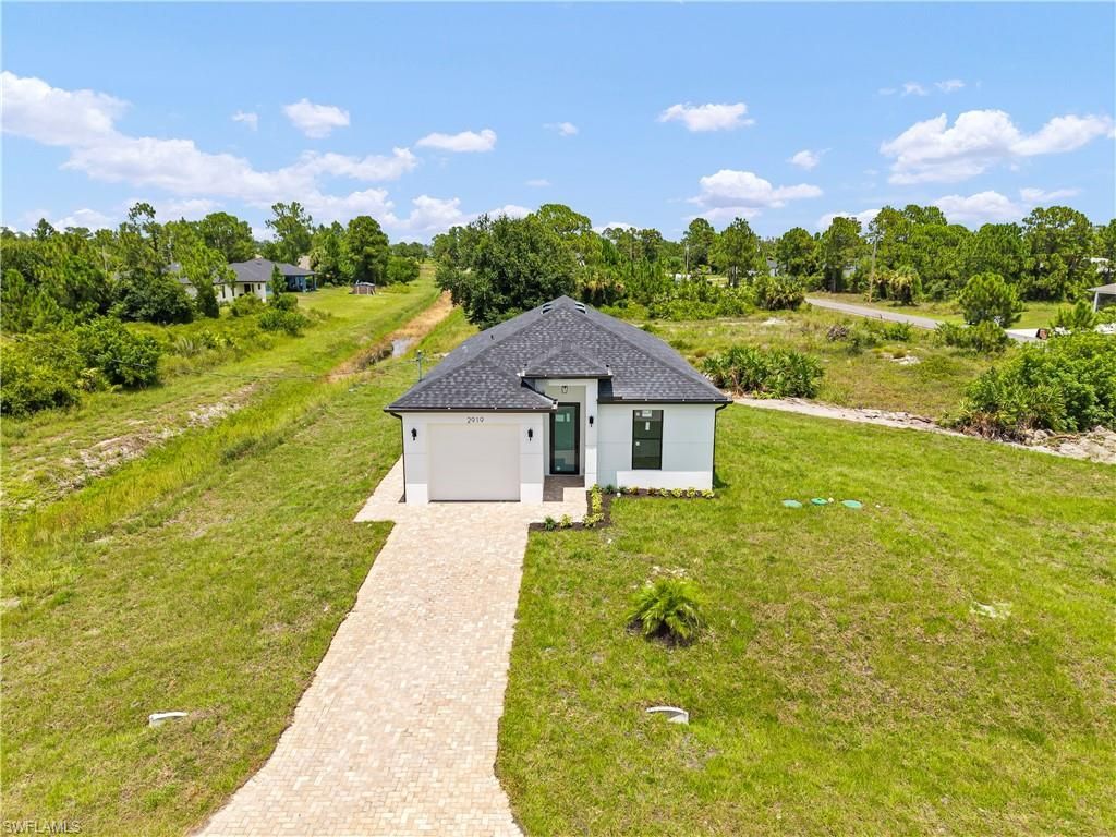 2919 Meadow Rd , Lehigh Acres, FL 33974 Photo