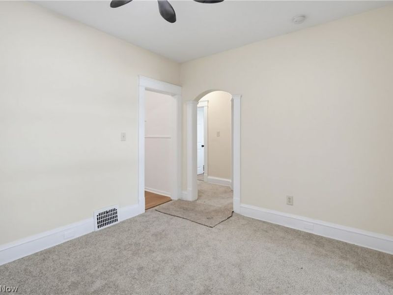 658 E 92nd Street, Cleveland, OH 44108 Photo 12