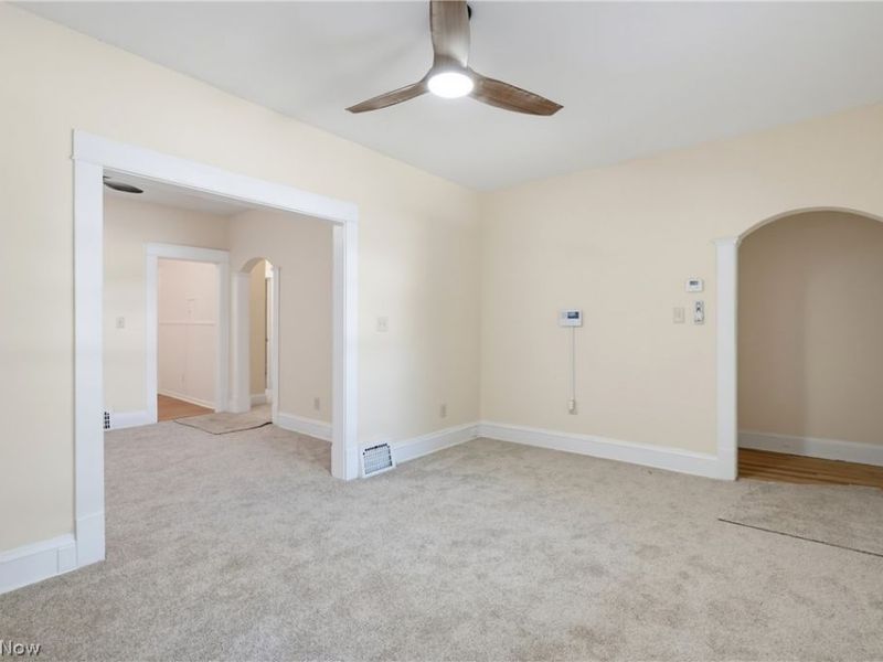 658 E 92nd Street, Cleveland, OH 44108 Photo 17
