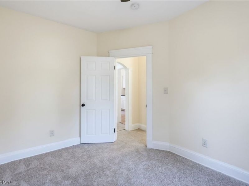 658 E 92nd Street, Cleveland, OH 44108 Photo 19