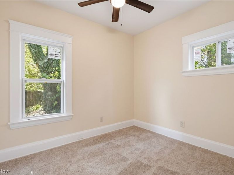 658 E 92nd Street, Cleveland, OH 44108 Photo 22