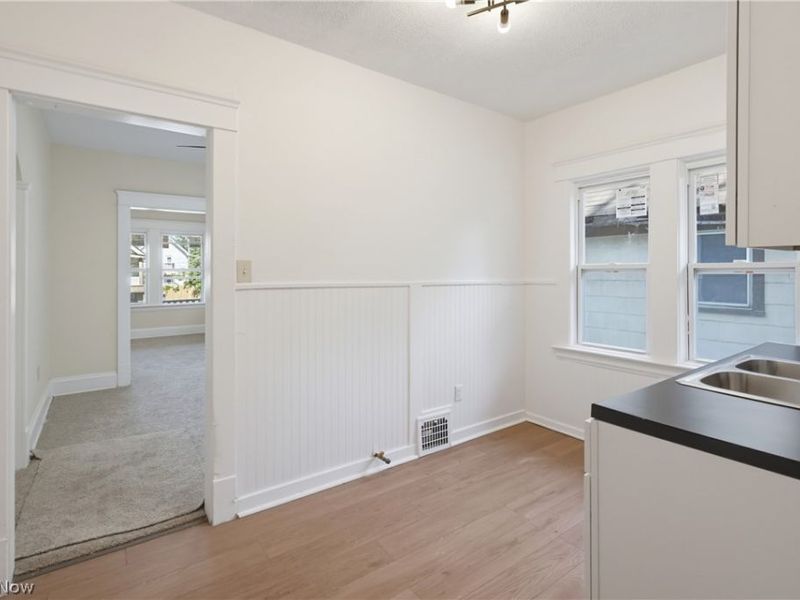 658 E 92nd Street, Cleveland, OH 44108 Photo 24