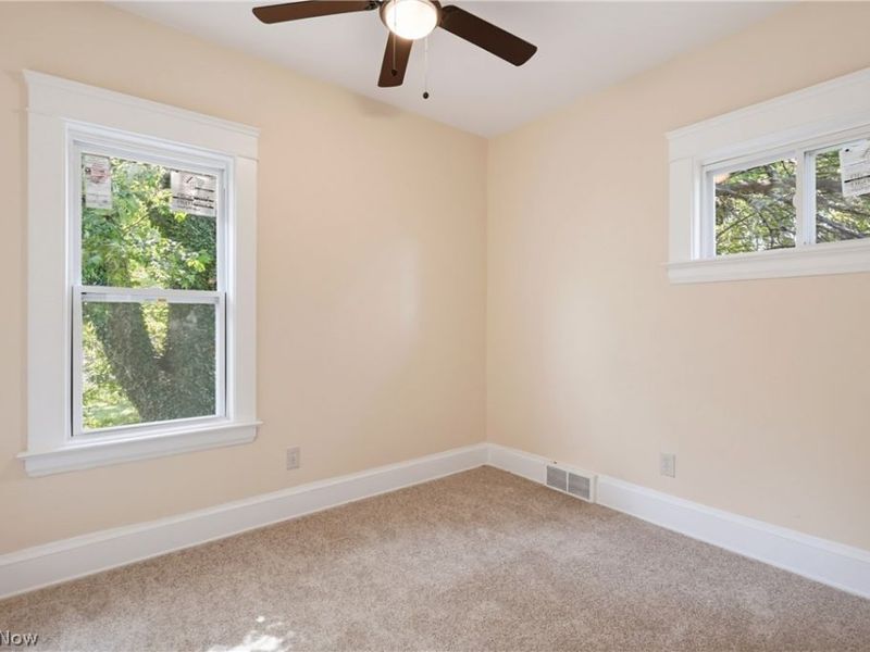 658 E 92nd Street, Cleveland, OH 44108 Photo 39