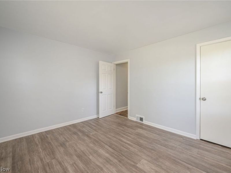 7570 Richmond Road, Oakwood Village, OH 44146 Photo 13