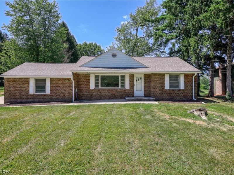 7570 Richmond Road, Oakwood Village, OH 44146 Photo 4
