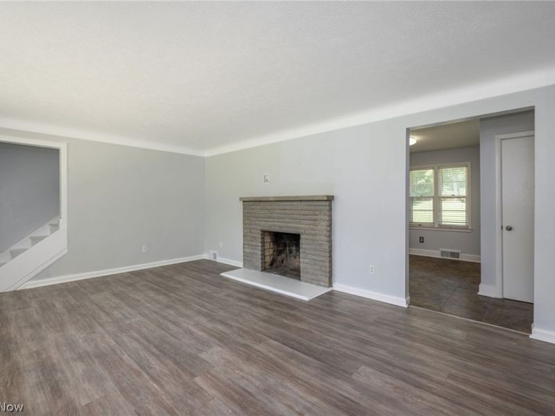 7570 Richmond Road, Oakwood Village, OH 44146 Photo 8