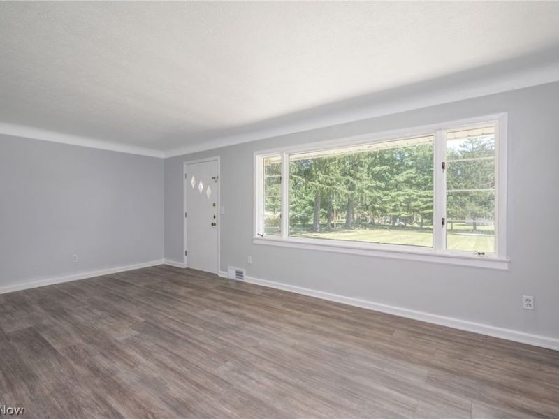 7570 Richmond Road, Oakwood Village, OH 44146 Photo 9