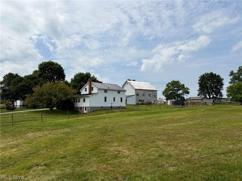 8869 Fredericksburg Road, Fredericksburg, OH 44627 Photo 8
