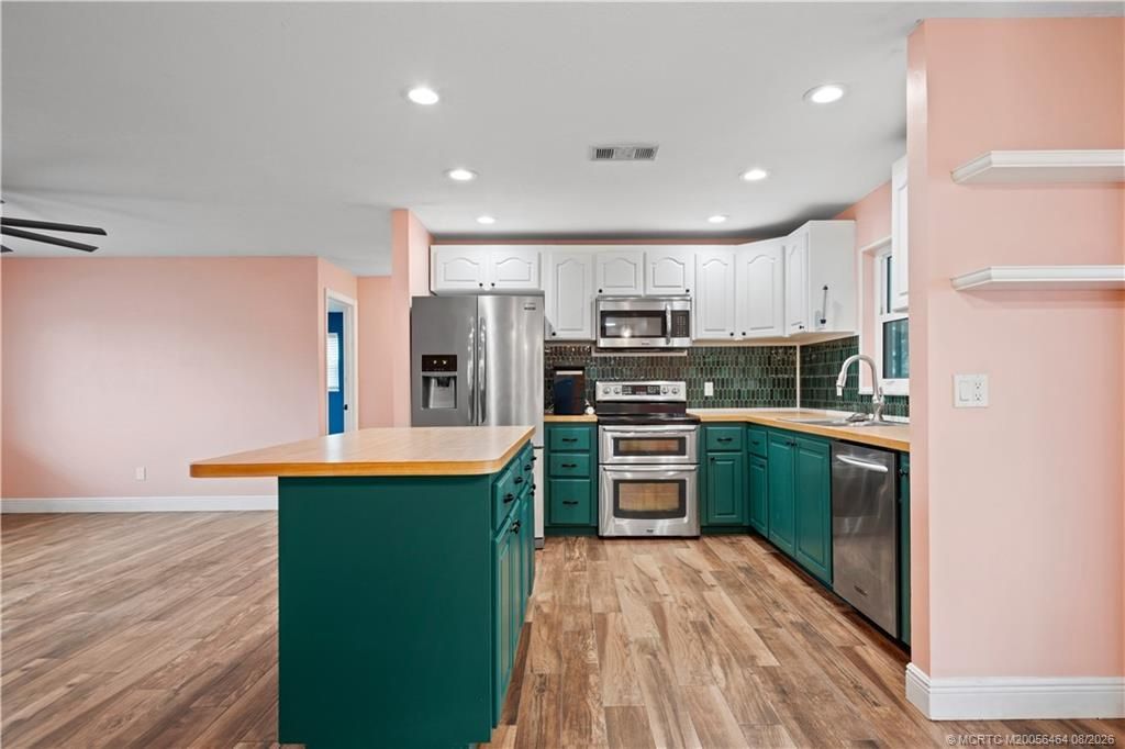 1126 SE Alamanda Lane, Stuart, FL 34996 Photo
