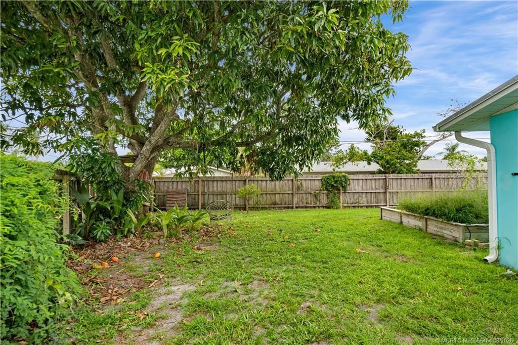 1126 SE Alamanda Lane, Stuart, FL 34996 Photo