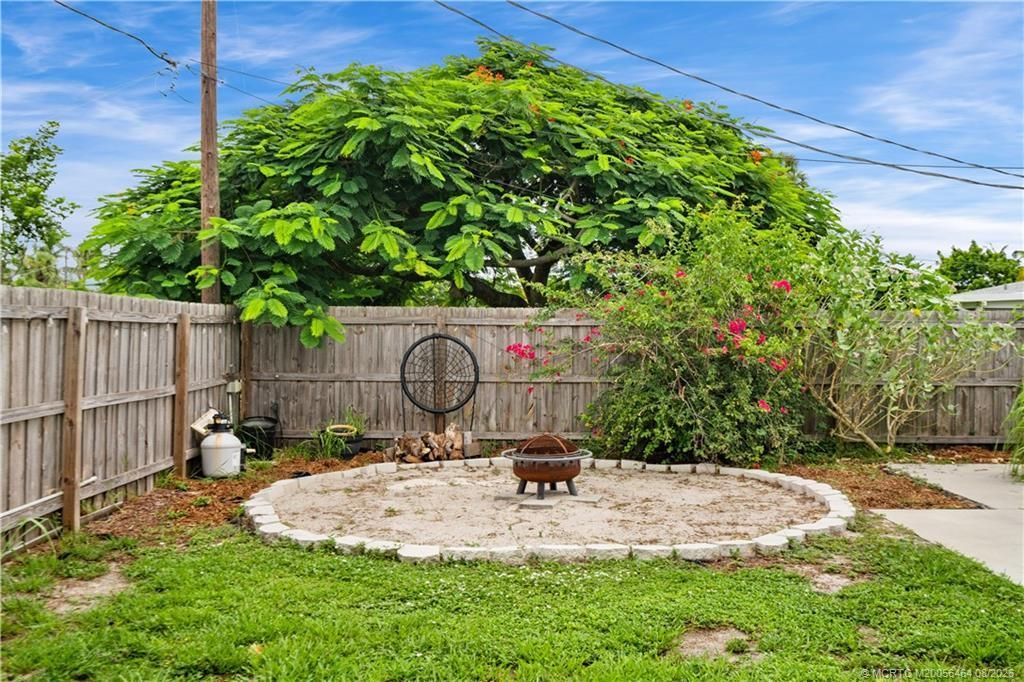 1126 SE Alamanda Lane, Stuart, FL 34996 Photo