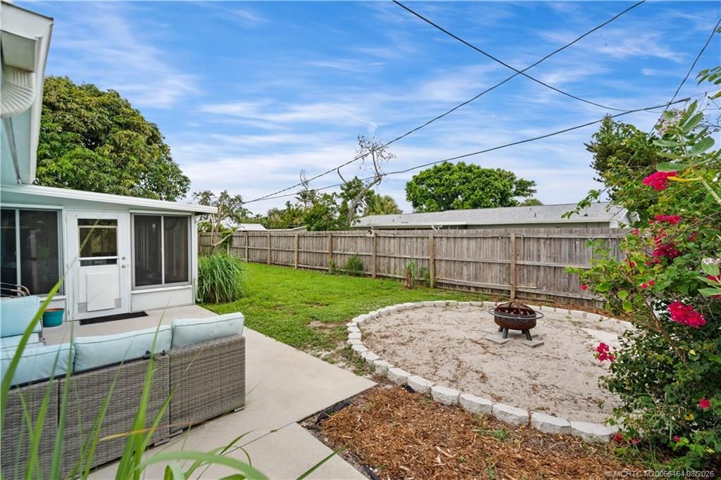 1126 SE Alamanda Lane, Stuart, FL 34996 Photo