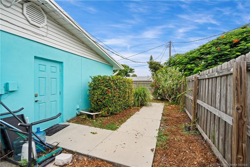 1126 SE Alamanda Lane, Stuart, FL 34996 Photo