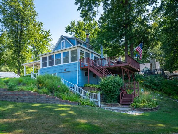 7830 Pear, Coloma, MI 49038