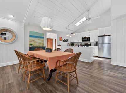1234 Peninsula Drive, Lake Almanor, CA 96137 Photo