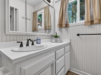 1234 Peninsula Drive, Lake Almanor, CA 96137 Photo