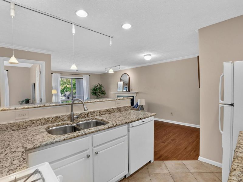 5310 Stonemeadow Avenue, Unit SA5310, Columbus, OH 43220 Photo 13
