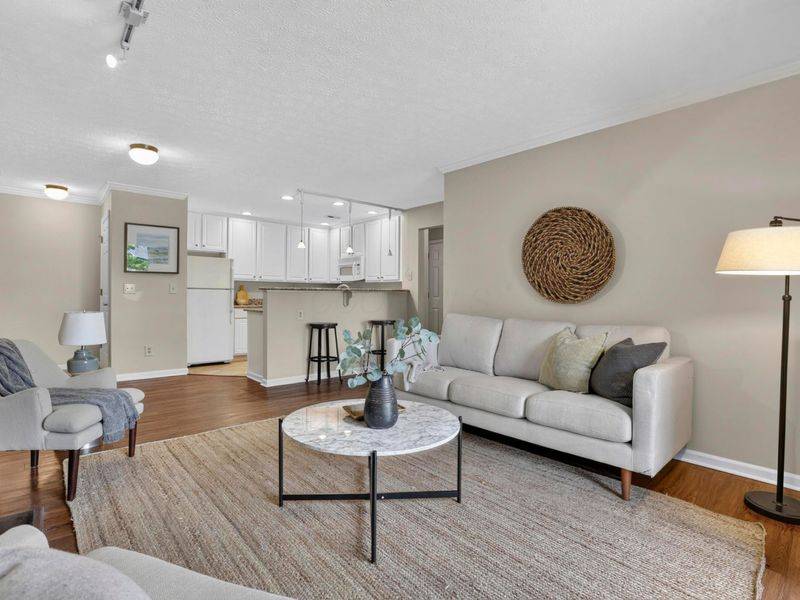 5310 Stonemeadow Avenue, Unit SA5310, Columbus, OH 43220 Photo 4