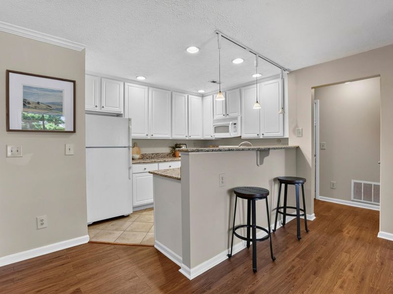5310 Stonemeadow Avenue, Unit SA5310, Columbus, OH 43220 Photo 7