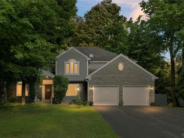 12 Slaytonbush Road, Whitesboro, NY 13492