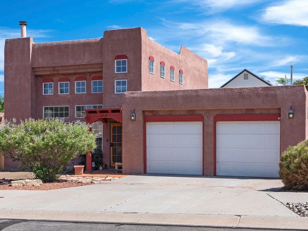 6716 Carney Avenue NW, Albuquerque, NM 87120