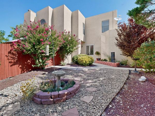 10401 Camino Del Oso NE, Albuquerque, NM 87111