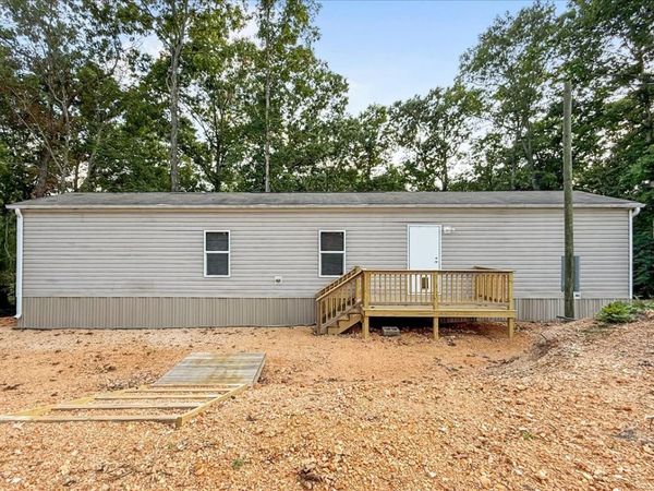 610 Alpine Rd, Camden, TN 38320