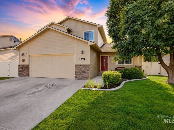 1574 S Glasgow, Nampa, ID 83686